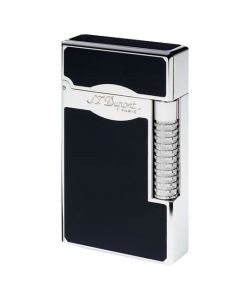 This S.T. Dupont lighter Le Grand lighter is made from a black lacquer material.