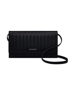 This Westwell Lane Large Black Phone Cross Body by Radley is great for basic essentials such as your phone and keys.
