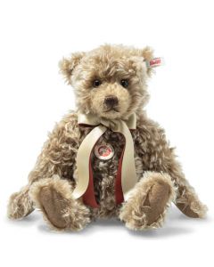 This Steiff British Collectors' 2022 Teddy Bear is limited to 2000 pieces.